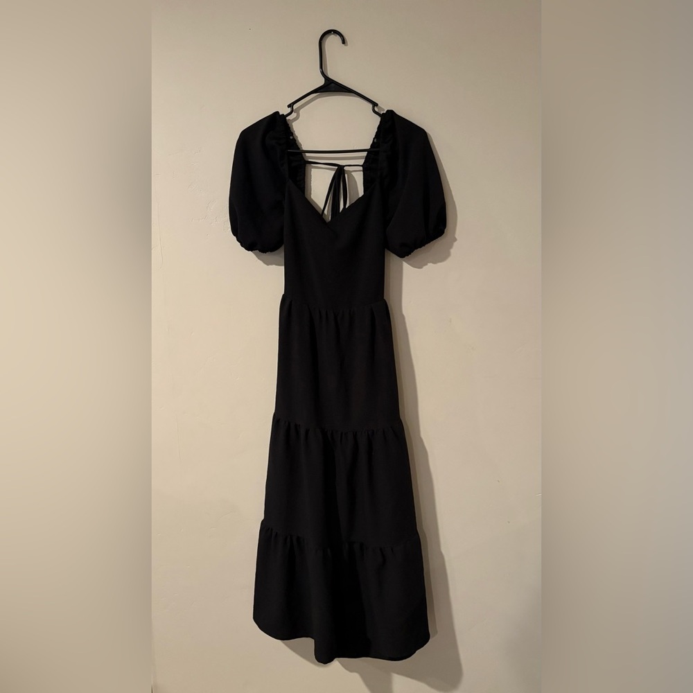 HYFVE Open Back Puff Sleeve Maxi Dress | Size: Small